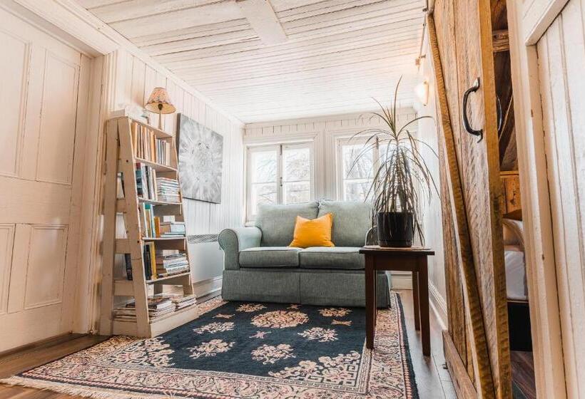 ユースホステル Auberge De L'ouest