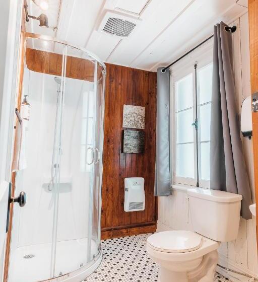 ユースホステル Auberge De L'ouest