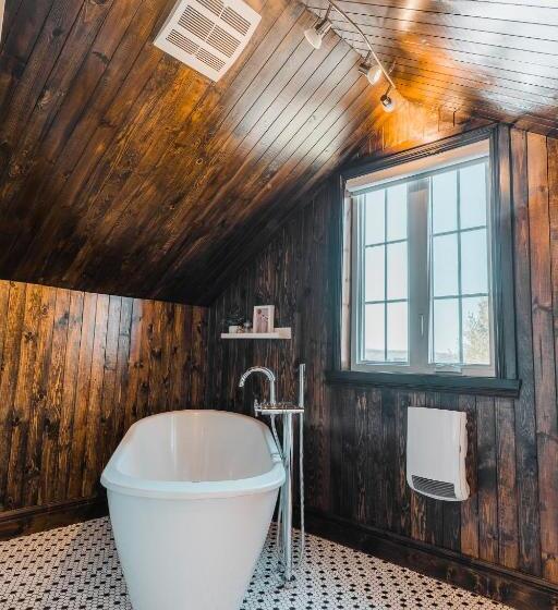 ユースホステル Auberge De L'ouest