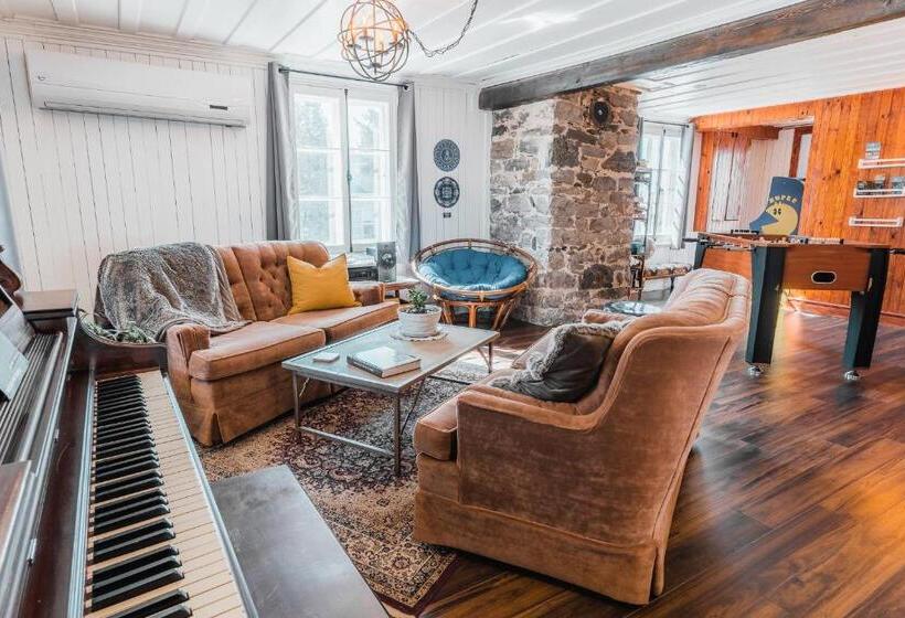 ユースホステル Auberge De L'ouest