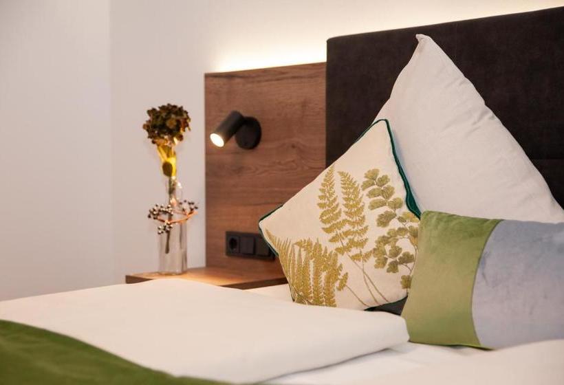 호스텔 Gasthaus Stöttnerbräu