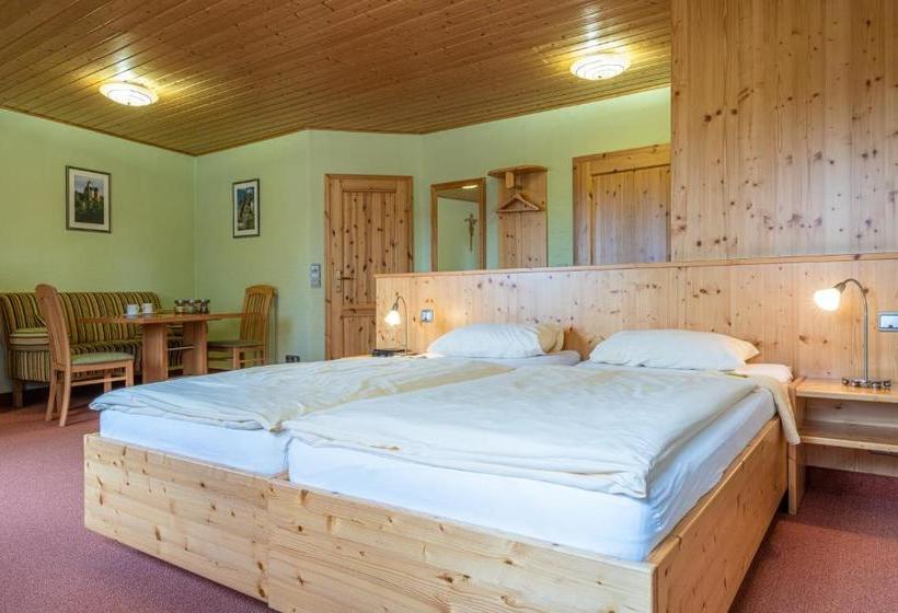 ユースホステル Gasthof Weißer Schwan