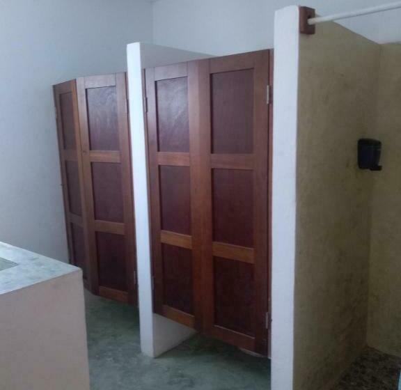 هاستل Hostal Jardin