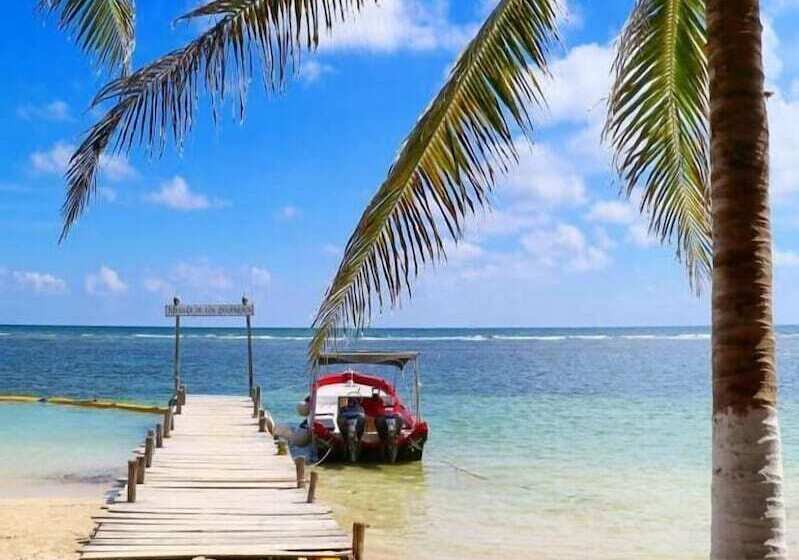 הוסטל Hostal Jardin