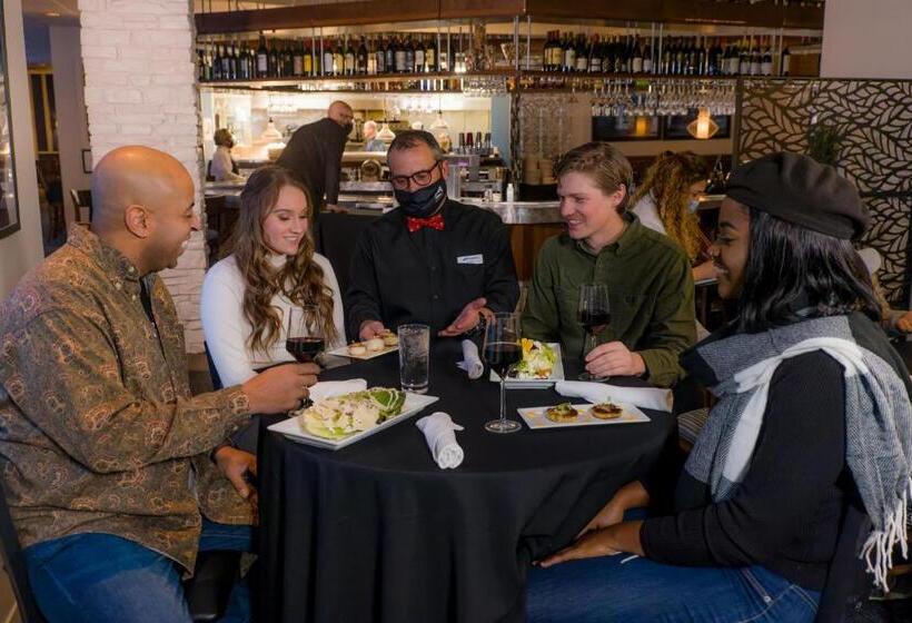 Allegheny Spring 326, Ski In Out, Pool Hottub