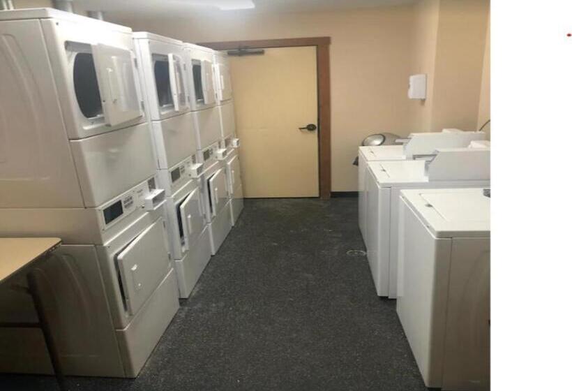 Allegheny Spring 326, Ski In Out, Pool Hottub