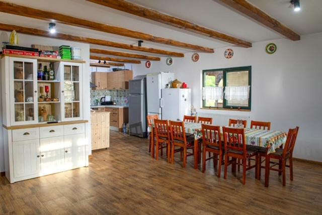 مبيت وإفطار Cununa Văilor