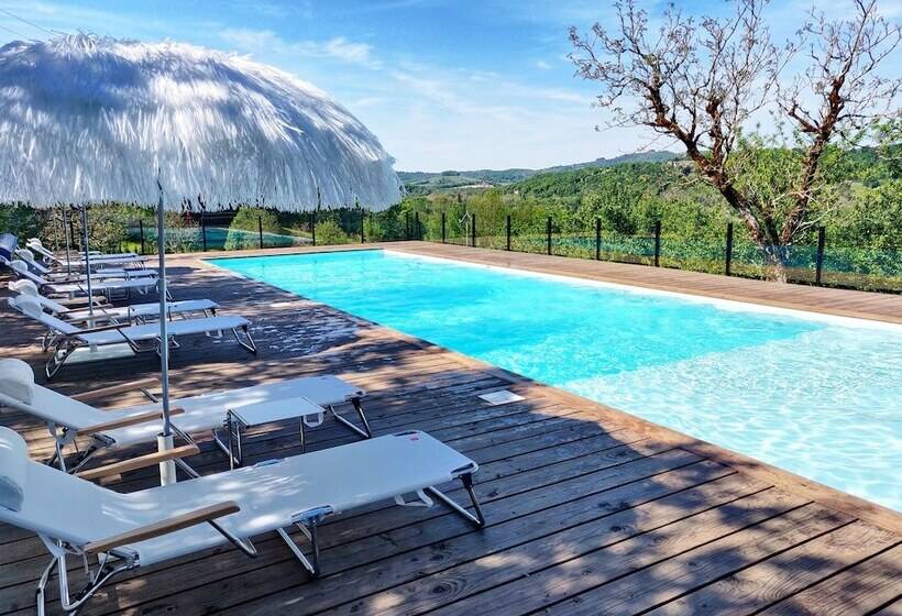 مبيت وإفطار Estafête