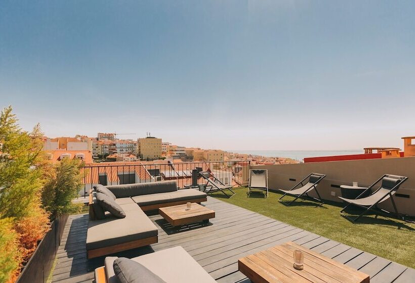 تختخواب و صبحانه The Felix 10