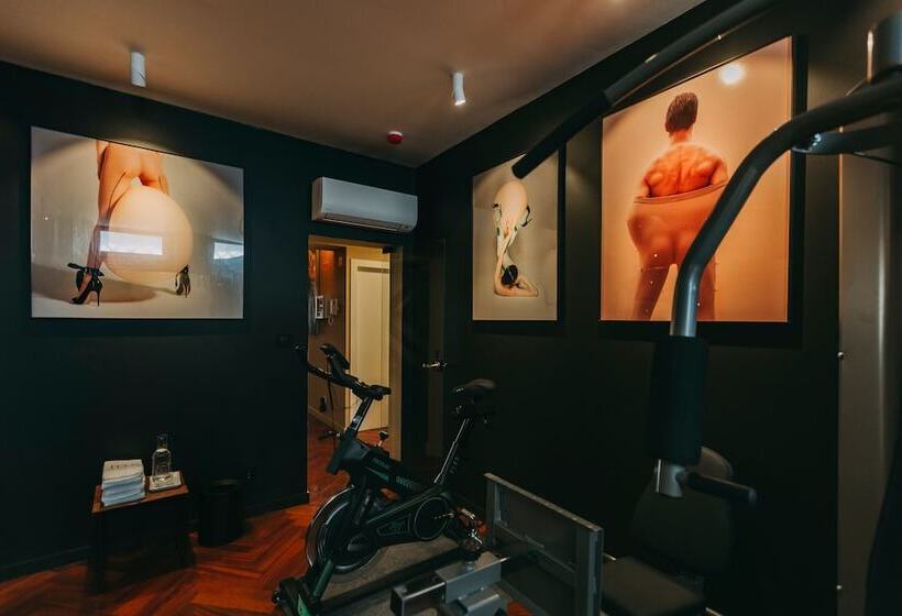 تختخواب و صبحانه The Felix 10