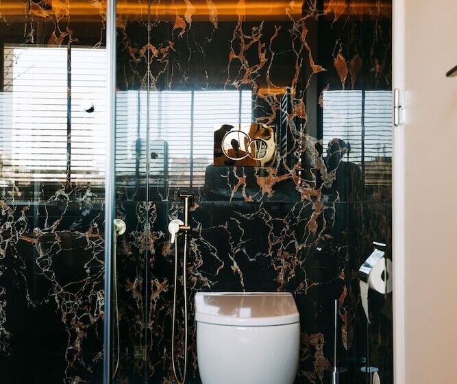 تختخواب و صبحانه The Felix 10