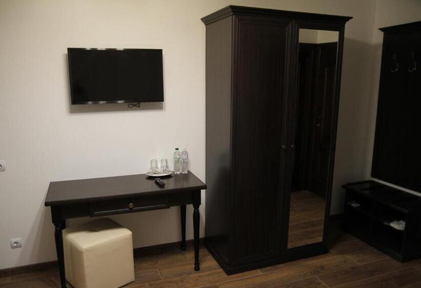 Hôtel купецький двір