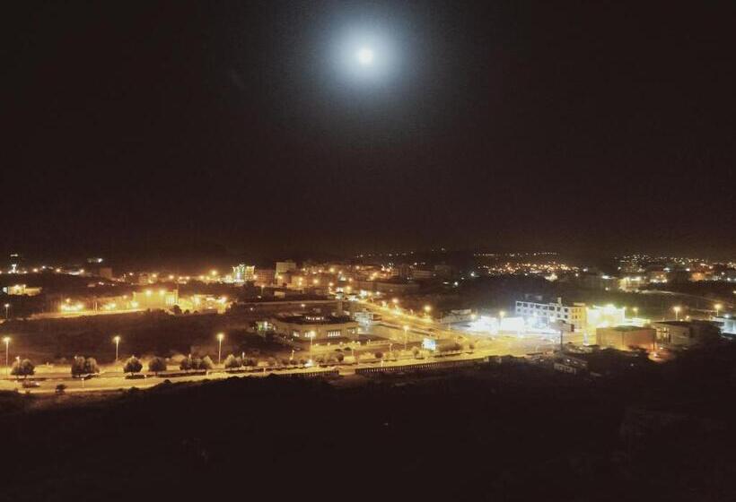 Отель Al Tal Serviced Apartments