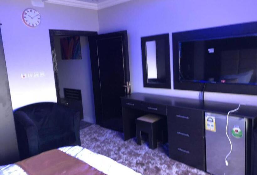 Отель Al Tal Serviced Apartments