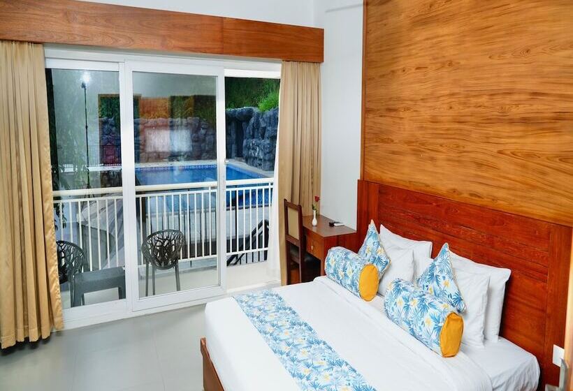 בית מלון כפרי Aveda Munnar Mountains And Mist