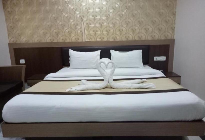 בית מלון כפרי Barak Residency  A Premium