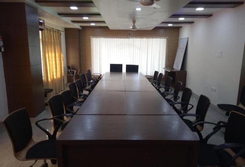 בית מלון כפרי Barak Residency  A Premium