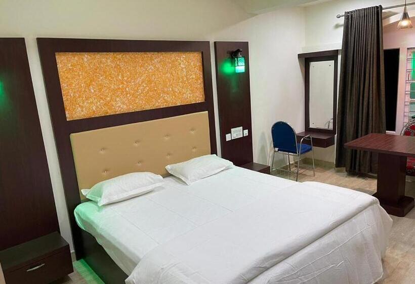 Отель Bassac Residency