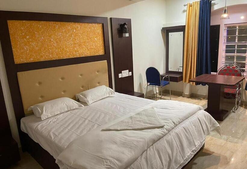 Отель Bassac Residency