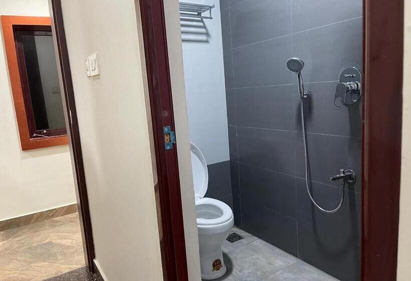 Отель Bassac Residency