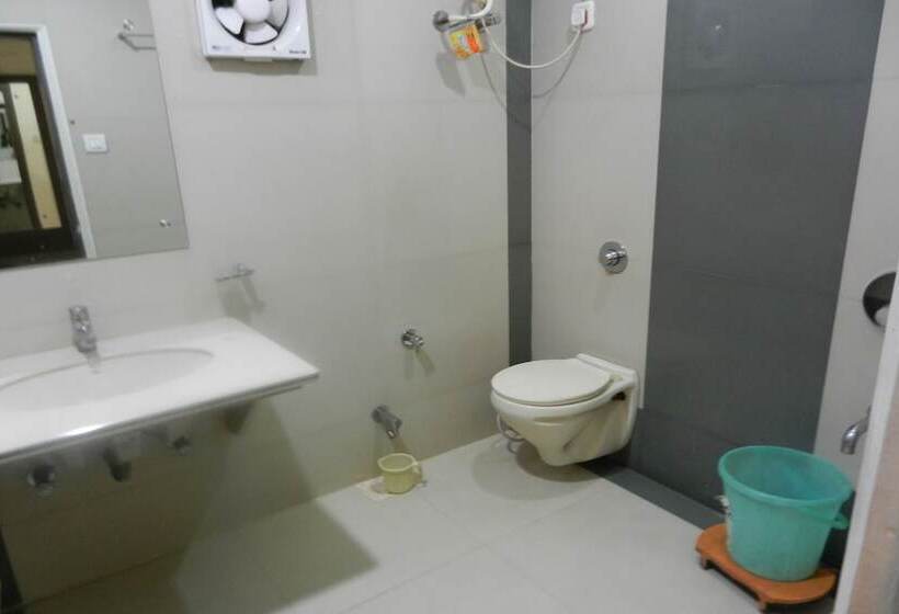 호텔 Bharat Palace