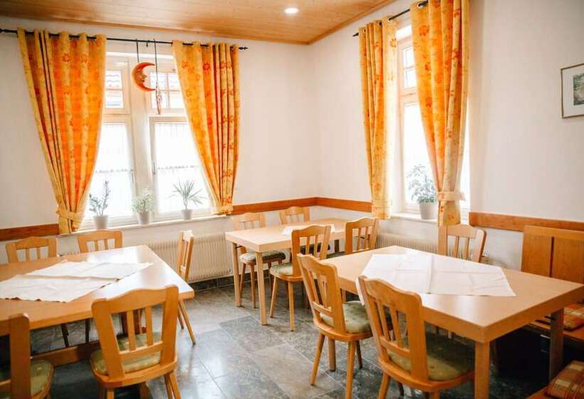 호텔 Herrenschenke Café Eiring