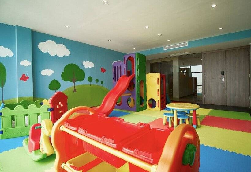 Cika Golden Hotel And Suites