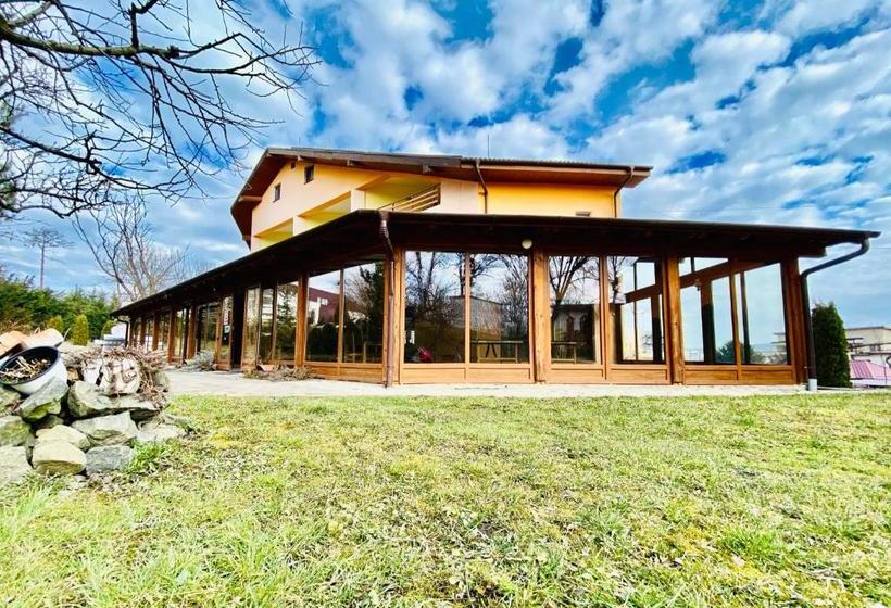 Отель La Grădină