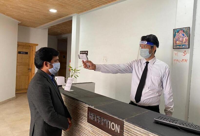 酒店 Le Roi Floating Huts & Eco Rooms Tehri