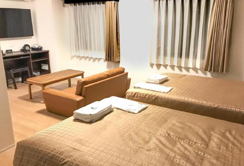 Отель Livemax Takamatsu Ekimae