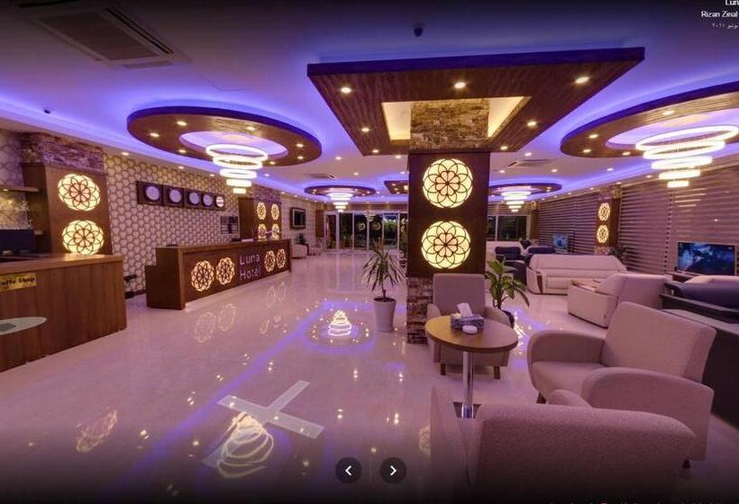 هتل Luna