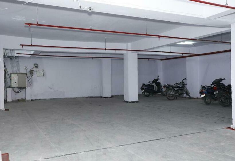 هتل Maruthi Residency Inn L B Nagar