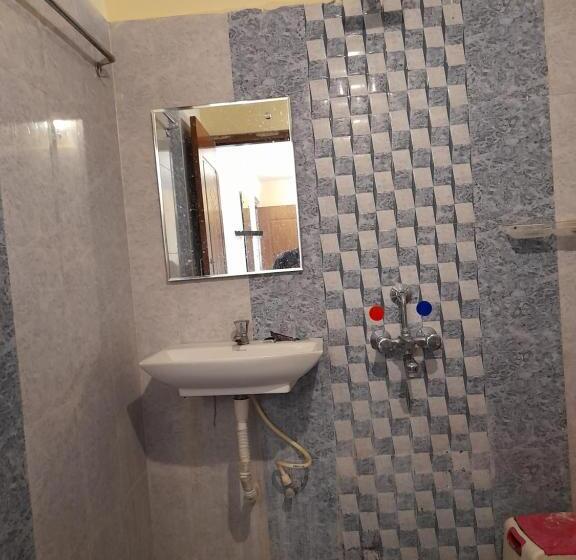 هتل Maruthi Residency Inn L B Nagar