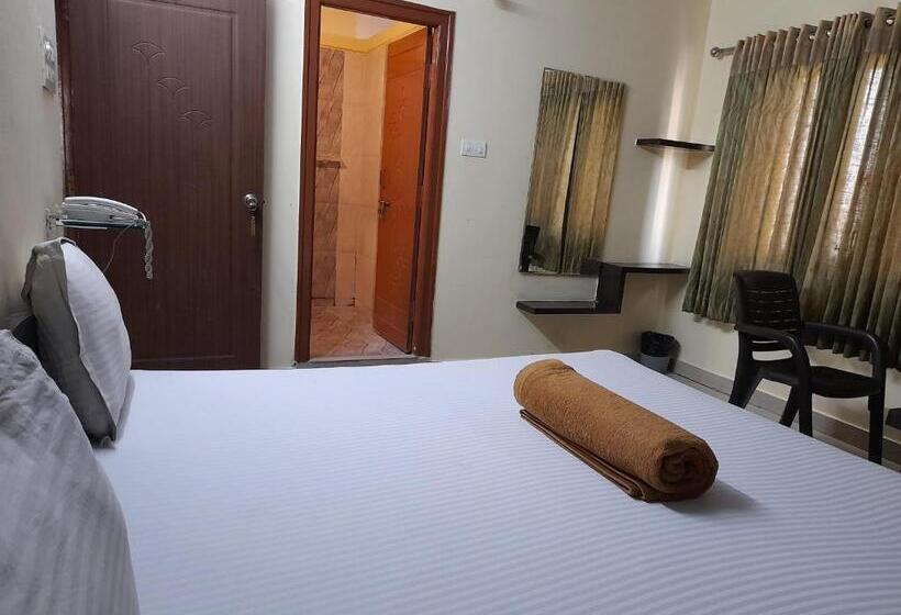 هتل Maruthi Residency Inn L B Nagar