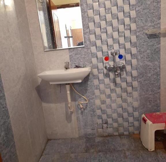 هتل Maruthi Residency Inn L B Nagar