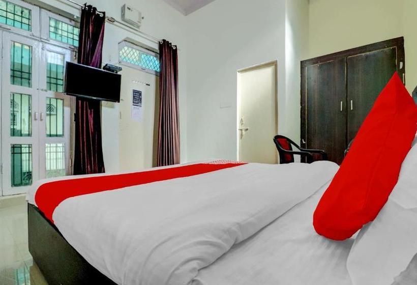 בית מלון כפרי Oyo 74957 Hotal Niwari House