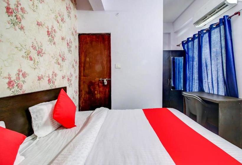 בית מלון כפרי Oyo Bho576 Comfort Paradise