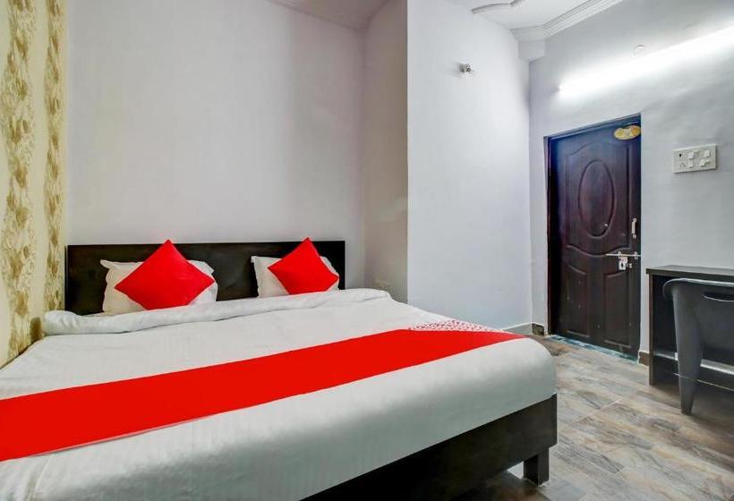 בית מלון כפרי Oyo Bho576 Comfort Paradise