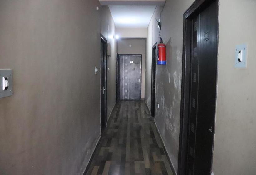 בית מלון כפרי Party Zone By Wb Inn, Hajipur,bihar