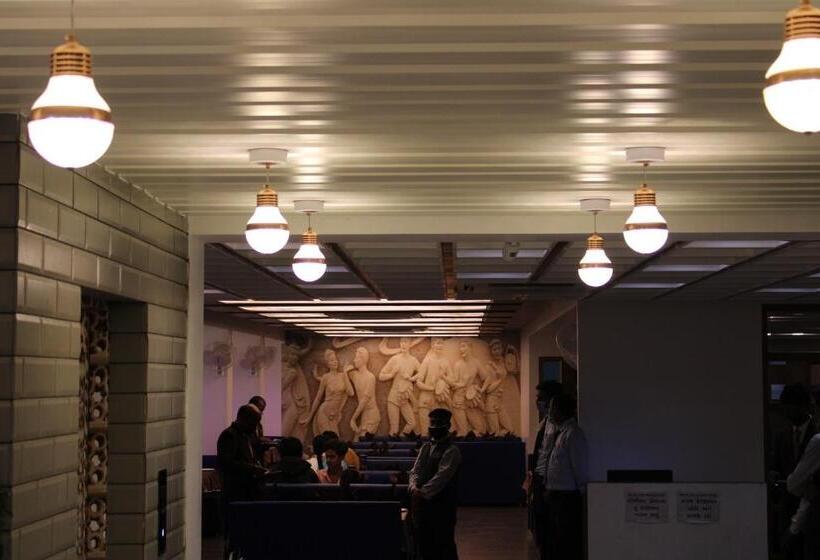 The Grand Piano   Best Business Hotel In Patan