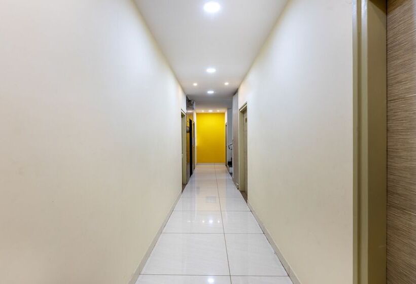 בית מלון כפרי Treebo Four Seasons