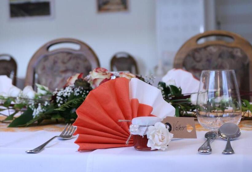 בית מלון כפרי Und Restaurant Karpfenschänke