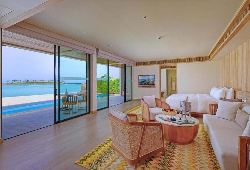 استراحتگاه Kuda Villingili Maldives