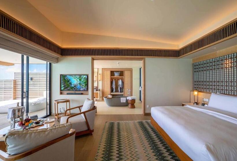 استراحتگاه Kuda Villingili Maldives