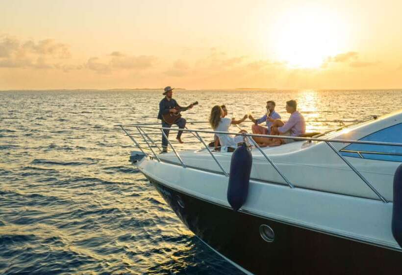 استراحتگاه Kuda Villingili Maldives