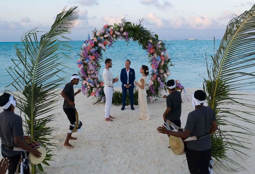 استراحتگاه Kuda Villingili Maldives