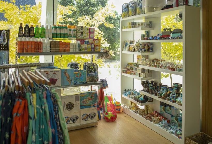 استراحتگاه Kuda Villingili Maldives