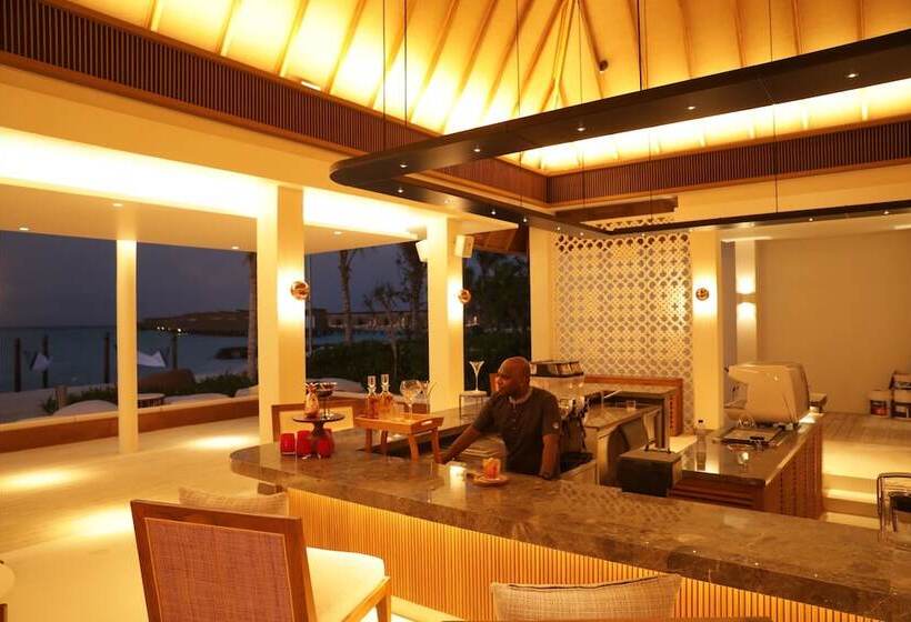 استراحتگاه Kuda Villingili Maldives