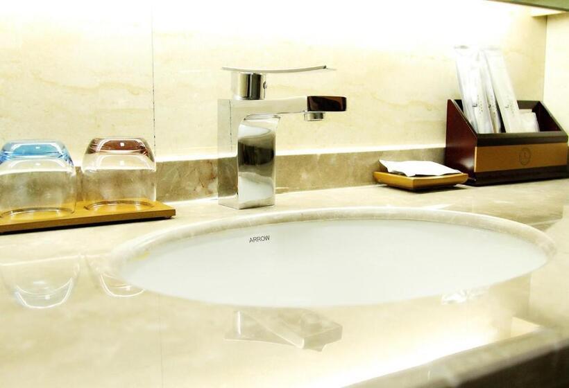 Lavande Hotel Huai An Zhou Enlai Former Residence Branch