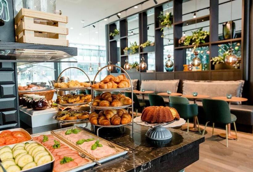 Motel One Stuttgart Hauptbahnhof